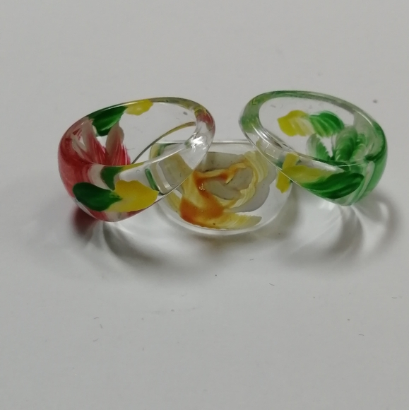 Mystery Box 5 Handmade Glass & Acrylic Rings - Picture 3 of 6